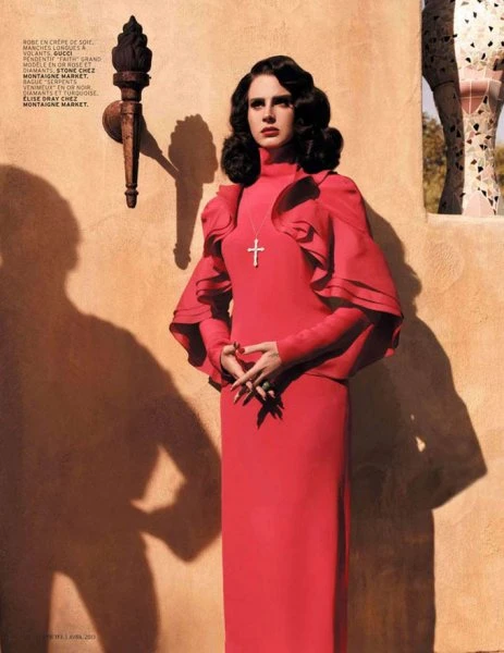 Лана Дель Рэй на обложке L'Officiel Paris
