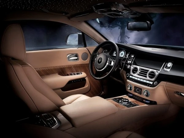 Rolls-Royce показал Wraith