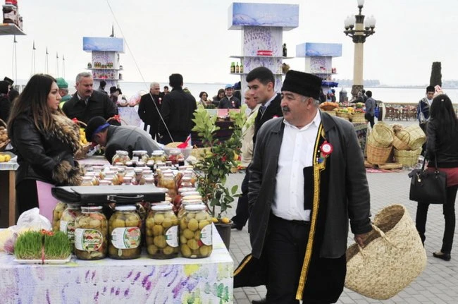 Азербайджан отмечает Новруз байрамы