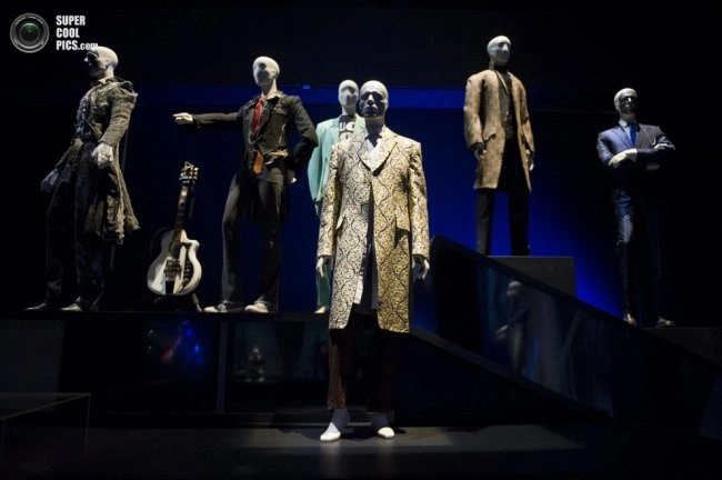 David Bowie Is — выставка в Музее Виктории и Альберта