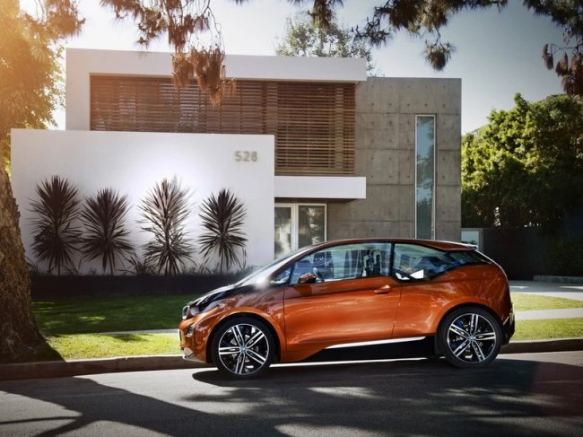 BMW представил новый электрический прототип i3 Concept Coupe