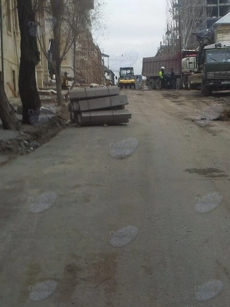 В центре Баку закрыта еще одна дорога