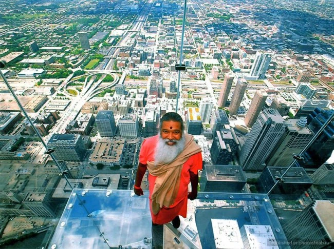 Стеклянный балкон на небоскребе Sears Towerео (видео)