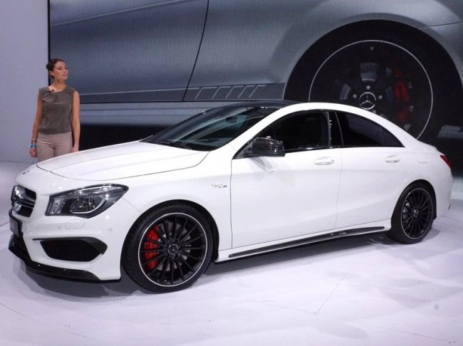 Mercedes-Benz CLA 45 AMG