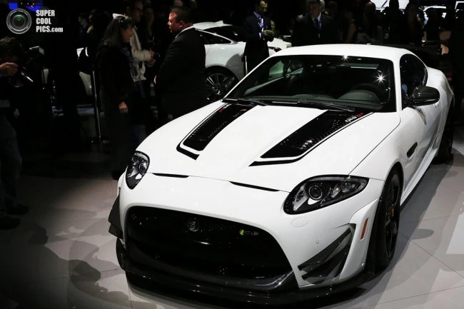 Мировая премьера Jaguar XKR-S GT
