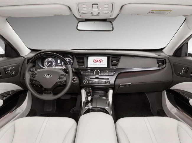 Kia Quoris: первый раз в бизнес-класс