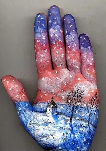 Сказочные рисунки на ладонях