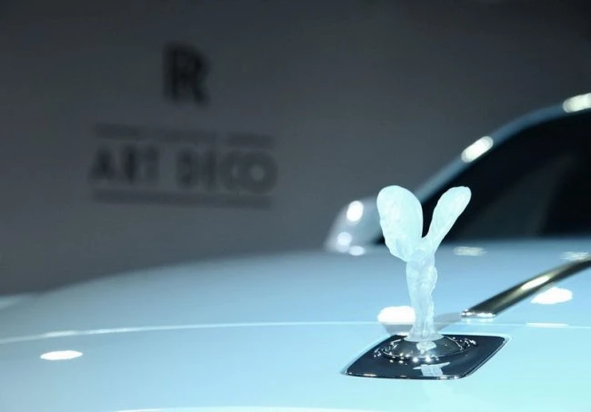 Rolls-Royce представил автомобиль в стиле ар-деко