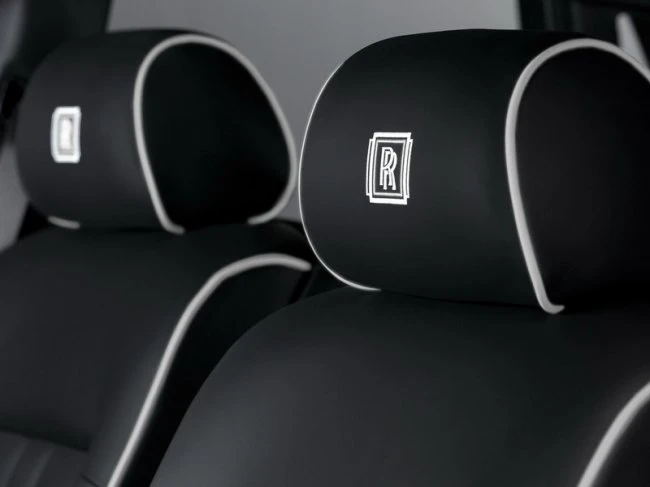 Rolls-Royce представил автомобиль в стиле ар-деко