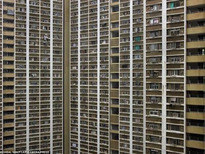 Гонконг - город, на каждом квадратном метре которого живет 7 000 человек!