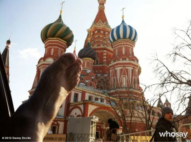 Дэнни Де Вито и приключения ноги тролля