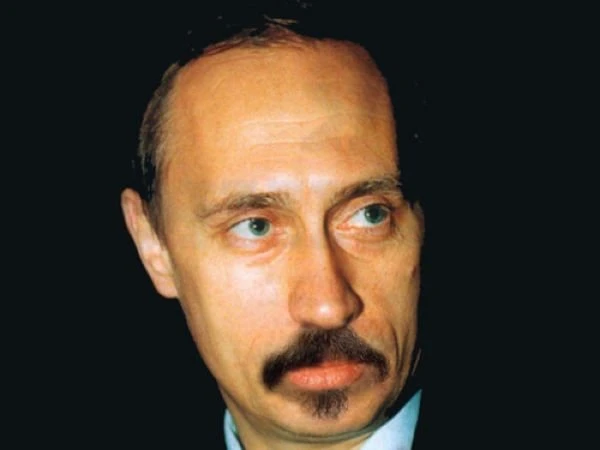 Какие усы больше подошли бы Путину