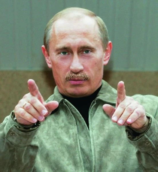Какие усы больше подошли бы Путину