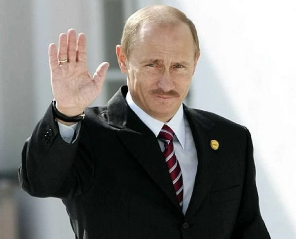 Какие усы больше подошли бы Путину