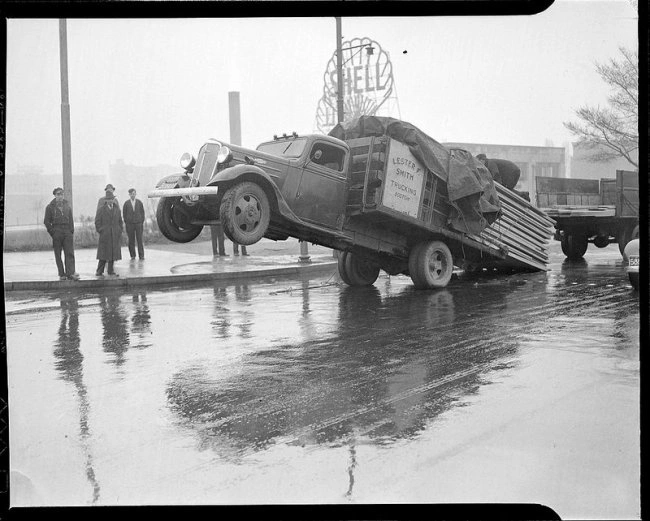 Автомобильные аварии 40-х годов