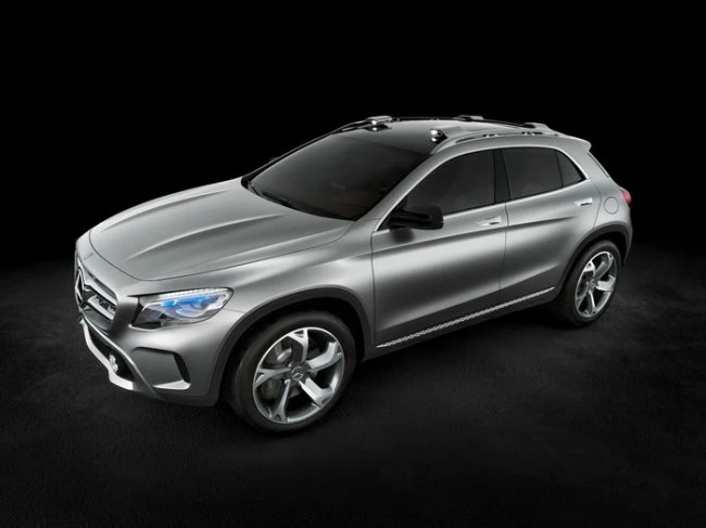 Mercedes показал маленький агрессивный кроссовер