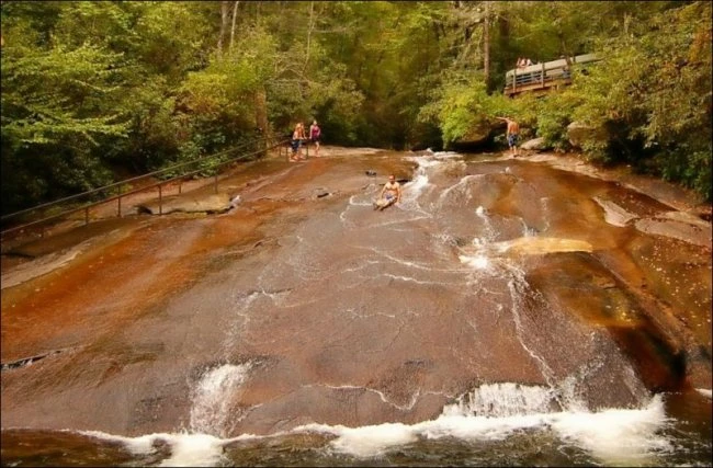 Водная горка, созданная самой природой