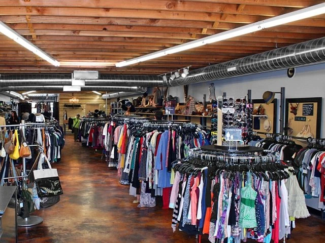 Обмен одеждой: магазин Buffalo Exchange в США