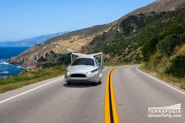 Летающий автомобиль Terrafugia TF-X с вертикальным взлетом (видео)