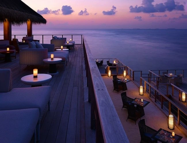 Отель Dusit Thani Maldives на острове Баа Атолл