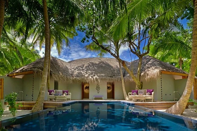Отель Dusit Thani Maldives на острове Баа Атолл