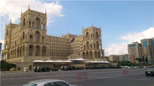 В Баку проходит генеральная репетиция к параду