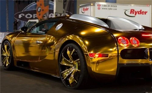 Золотой Bugatti