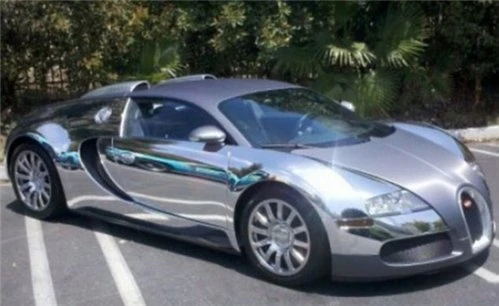 Золотой Bugatti