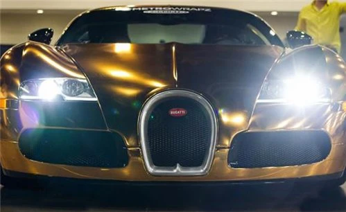 Золотой Bugatti