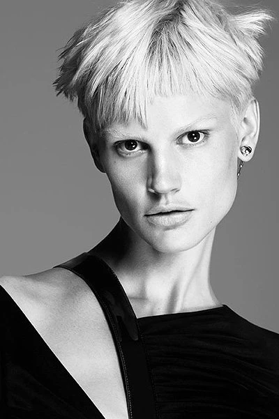 Кейт Мосс и Саския де Брау для Versace