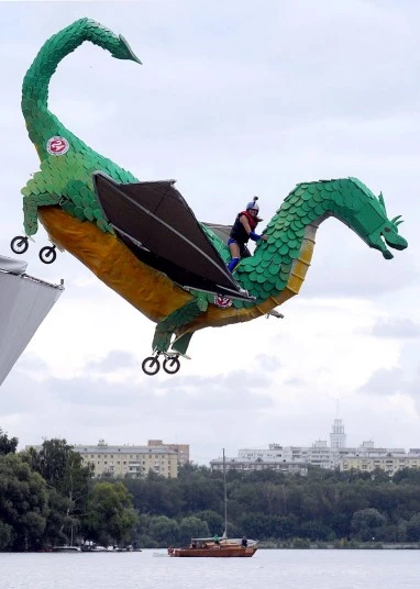 Red Bull Flugtag в Москве