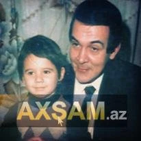 В Сети появились детские фотографии Эмина Агаларова