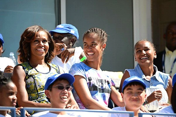 Мишель Обама с дочерьми на теннисном турнире Arthur Ashe Kids'Day