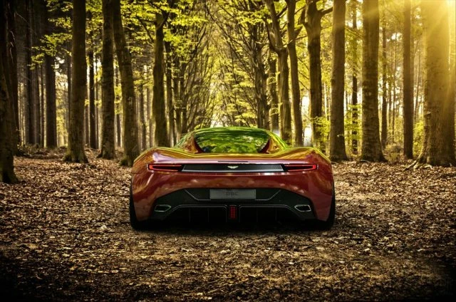 Азербайджанский дизайнер представил свое видение спорткара Aston Martin