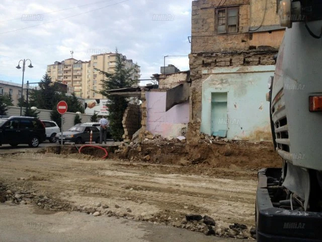 В центре Баку сносятся дома и объекты для расширения дороги