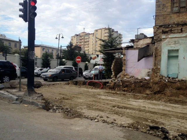 В центре Баку сносятся дома и объекты для расширения дороги