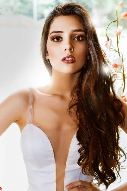 Азербайджанская участница конкурса «Miss Supranational 2013» представила новую фотосессию