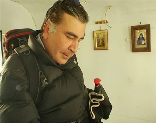 Саакашвили взбирается на Казбек (видео)