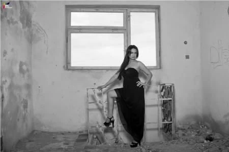 Азербайджанская модель представила новую фотосессию