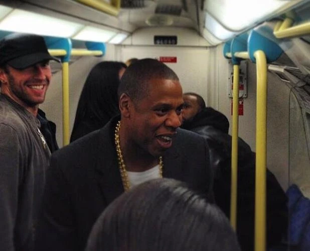 Крис Мартин, Jay Z и Тимбалэнд проехались в метро