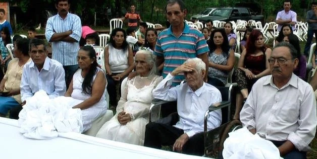 103-летний жених и 99-летняя невеста