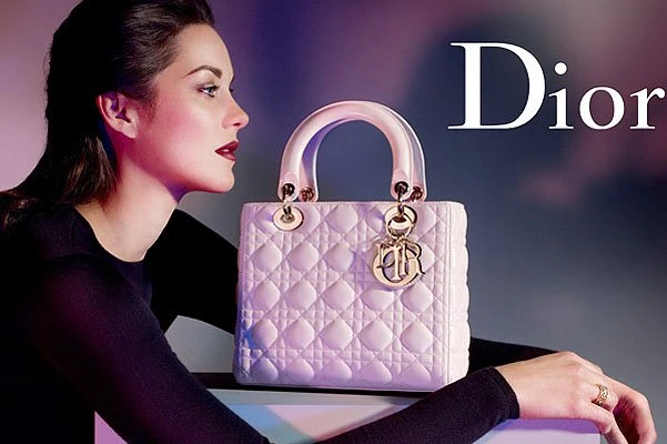 Марион Котийяр вновь снялась для Lady Dior