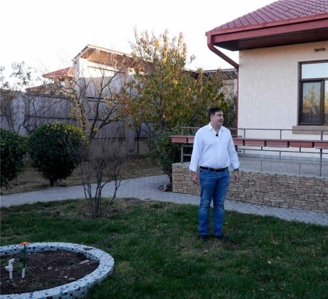 Саакашвили переезжает на новое место жительства