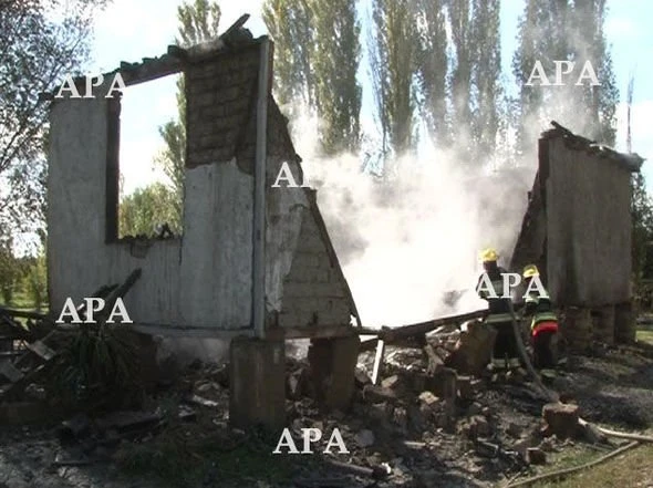 В Азербайджане при пожаре сгорел двухлетний ребенок (видео)