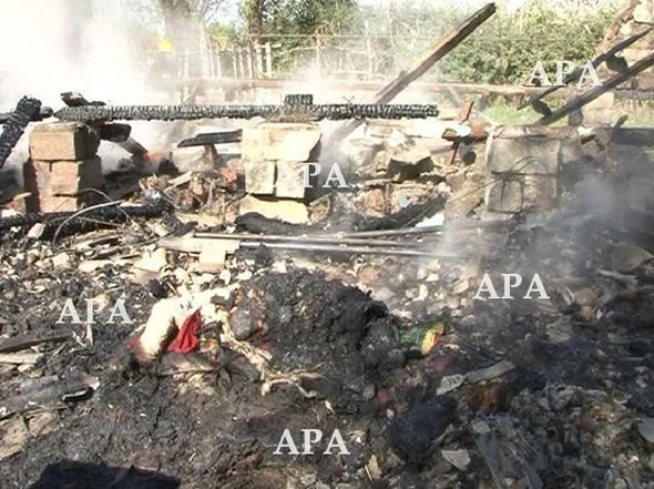 В Азербайджане при пожаре сгорел двухлетний ребенок (видео)