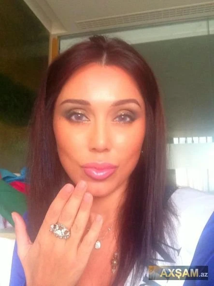 Валида Аббасова: 