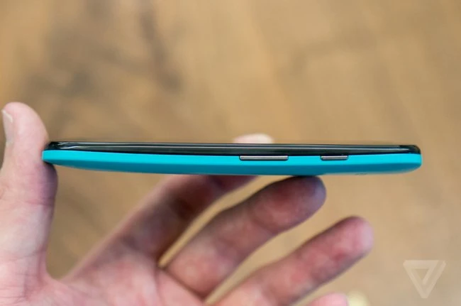 Motorola представила новый бюджетный смартфон