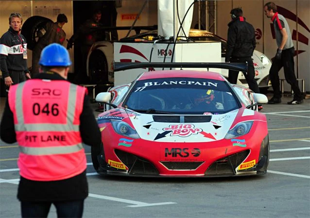 В Баку состоялись соревнования автогонок FIA GT Series