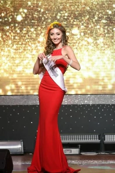 Модель Оксана Рзаева заняла второе место на конкурсе «Miss Top of the World-2013»