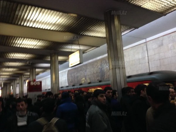 Сегодня в работе Бакметрополитена вновь произошел сбой